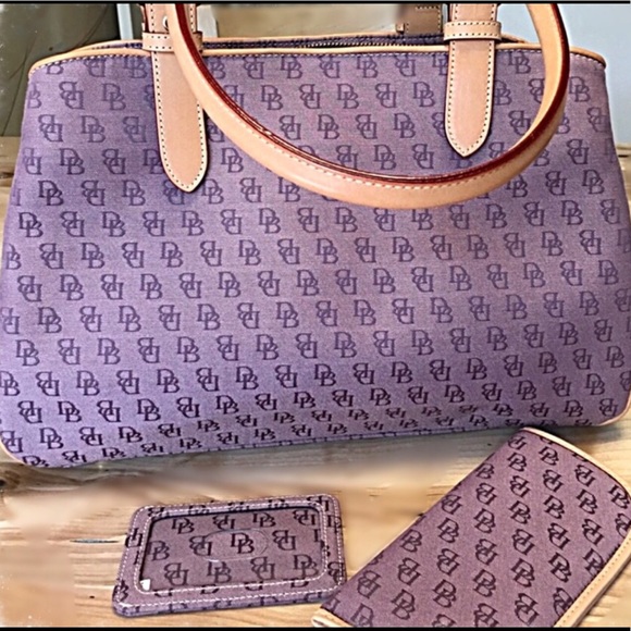 Dooney & Bourke Handbags - 📣BLOW OUT! Dooney & Bourke Satchel, Glasses/ID